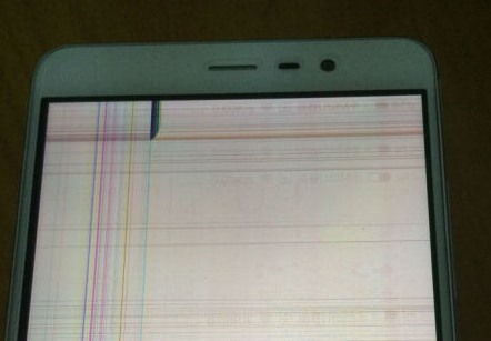 手机屏幕摔出彩色条纹怎么修复（手机屏幕坏了有彩色条纹怎么办）