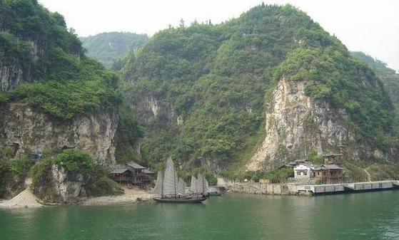 湖北著名旅游景点（介绍湖北省知名的旅游景点和风景名胜区）