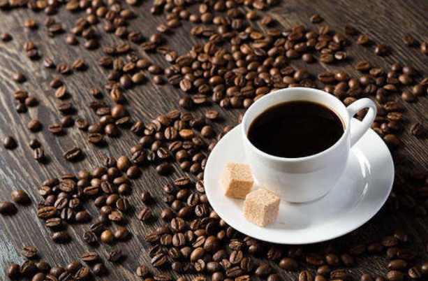 黑咖啡是酸性还是碱性（分析黑咖啡的pH值及对身体的影响）