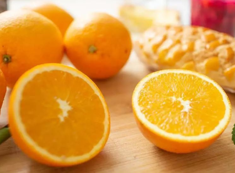 橙子为何叫伦晚及其产地（探讨橙子的命名来源与主要产地情况）