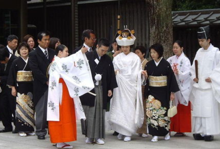 揭秘日本人最大性格特点（剖析日本人性格的最显著特征）