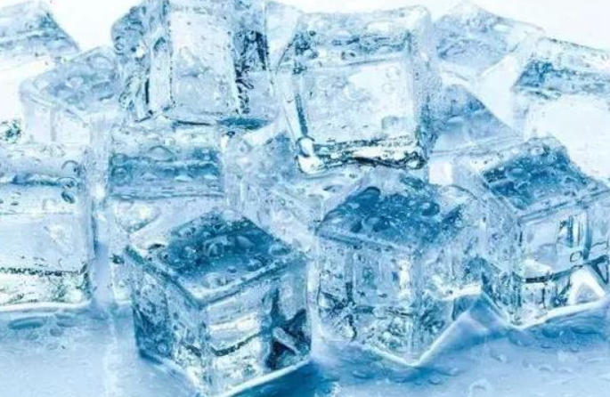 一块冰晶可以用多久（探讨一块冰晶在不同环境下的使用寿命）