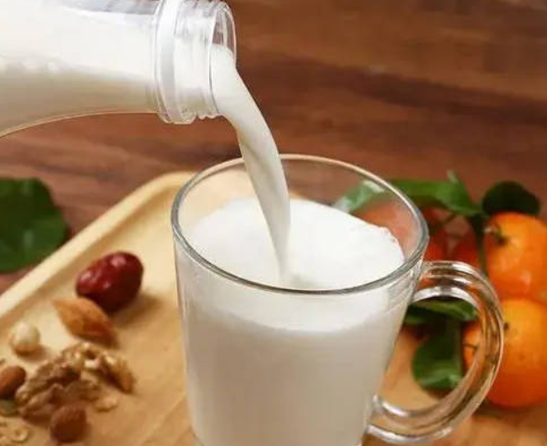 生鲜牛奶的正确煮法（讲解保持生鲜牛奶优质口感的正确煮法）