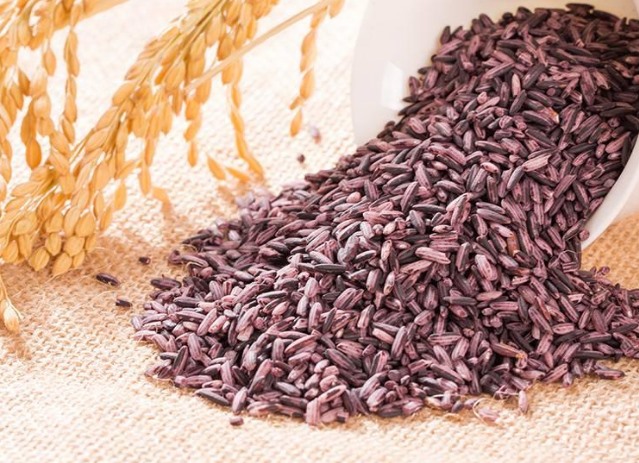 紫米和黑米的区别(对比两种米的营养价值)