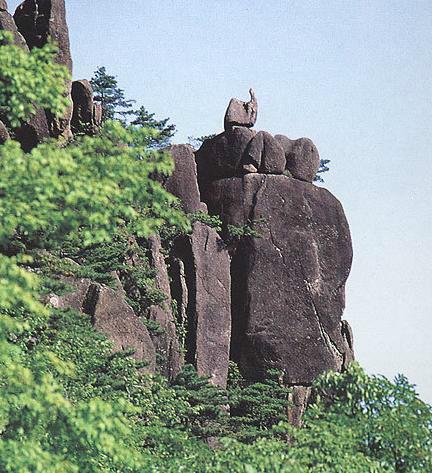 黄山四绝分别是什么(揭秘黄山的四大奇景)