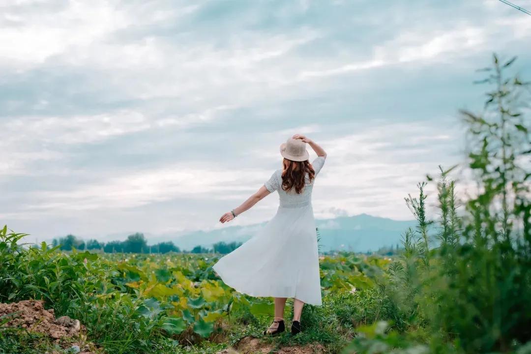 强势的女生有哪些表现（怎么判断一个女人强不强势）