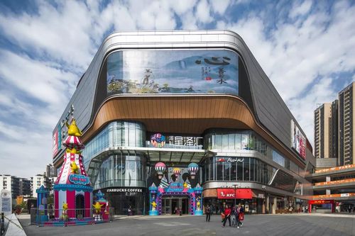 重庆十大购物中心（推荐重庆市最受欢迎和好逛的购物中心）