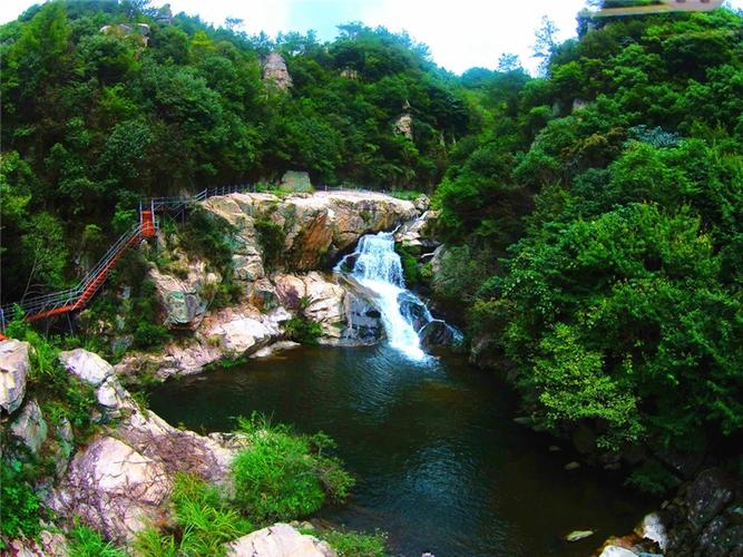 湖北黄冈旅游景点推荐（推荐湖北黄冈市内最具特色和魅力的旅游景点）